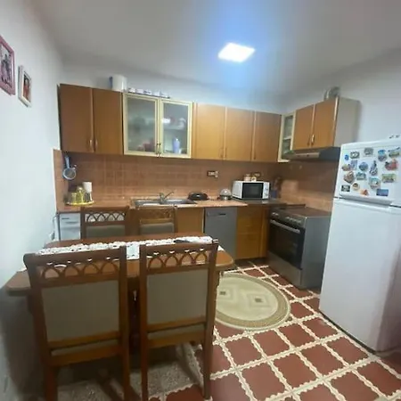 Casa de Férias Traditional House Tirana