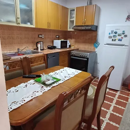 Tatil Evi Traditional House Tiran